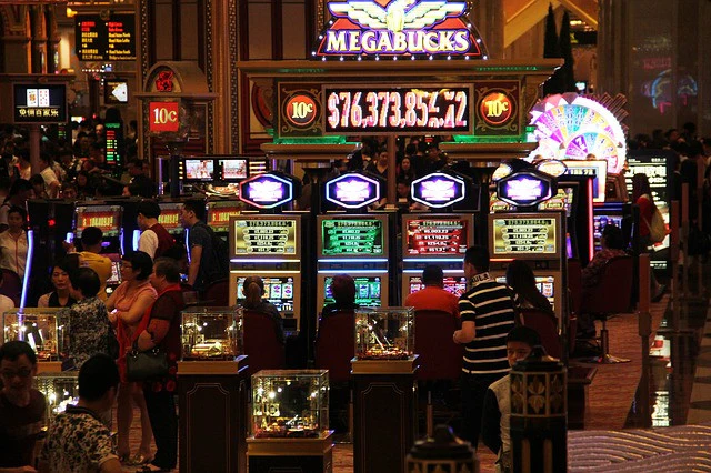 Cẩm nang Casino FUN88KING: đọc tên bàn, nhà cung cấp và giới hạn từ đâu?
